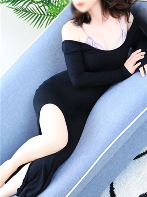 西条・新居浜 人妻 Madonna-マドンナ- すずね